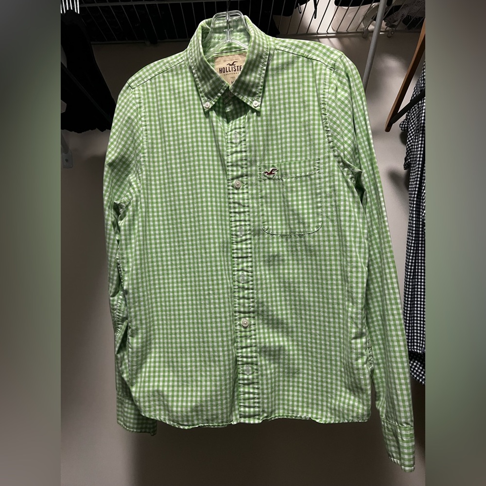 Hollister Long Sleeve Green and White Plaid Shirt